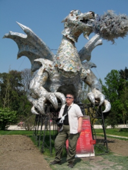 Mom w Recycling Dragon